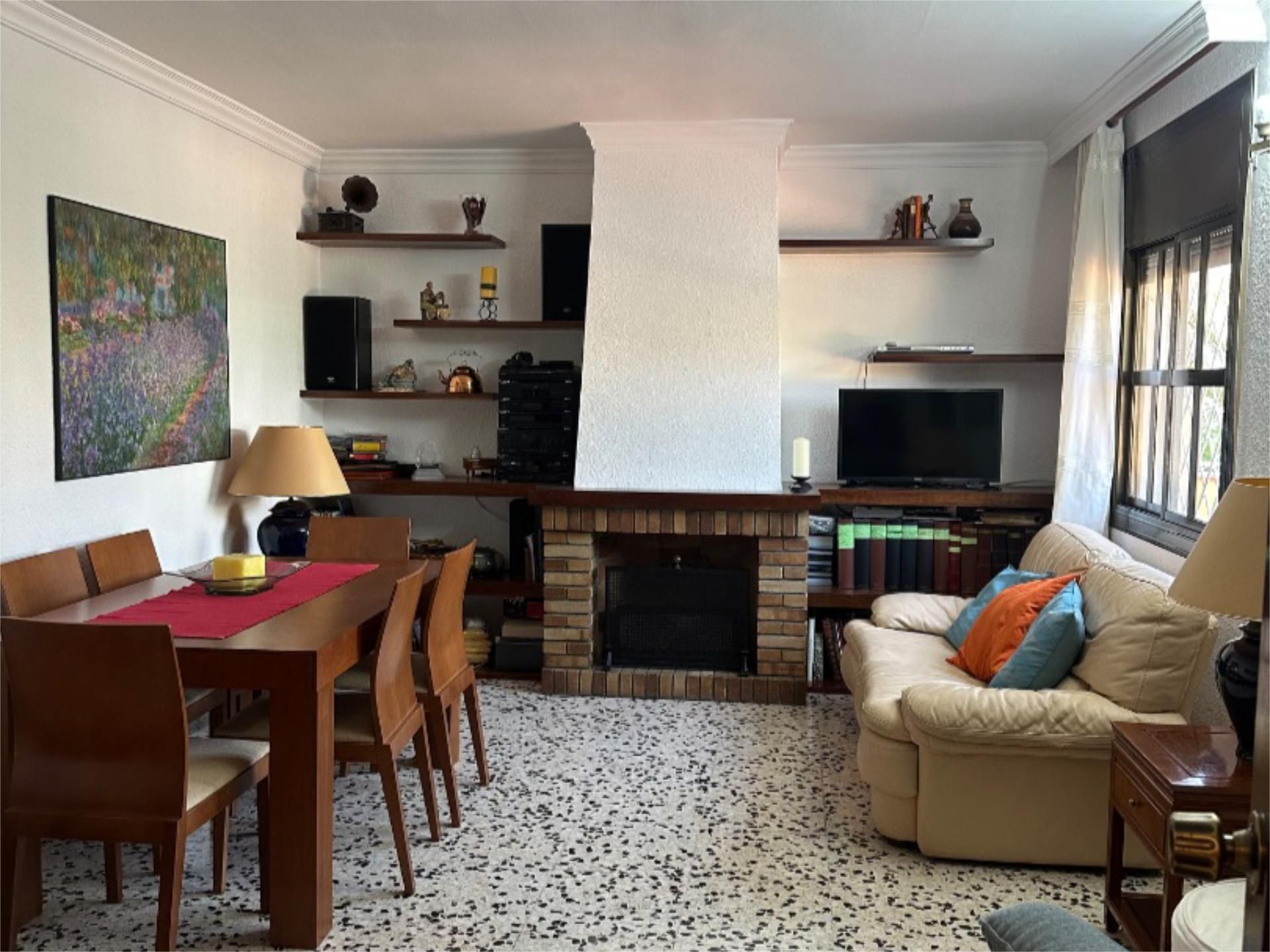 Living room of Flat for sale in Santa Coloma de Gramenet  with Air Conditioner and Terrace