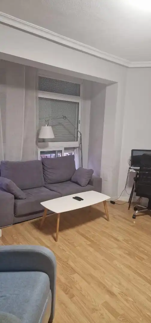 Habitación en Calle San Antón, 22, San Antón Sala de estar de Piso para compartir en Murcia con Aire acondicionado, Parquet y Amueblado