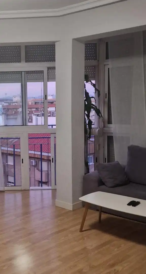 Habitación en Calle San Antón, 22, San Antón Terraza de Piso para compartir en Murcia con Aire acondicionado, Parquet y Amueblado