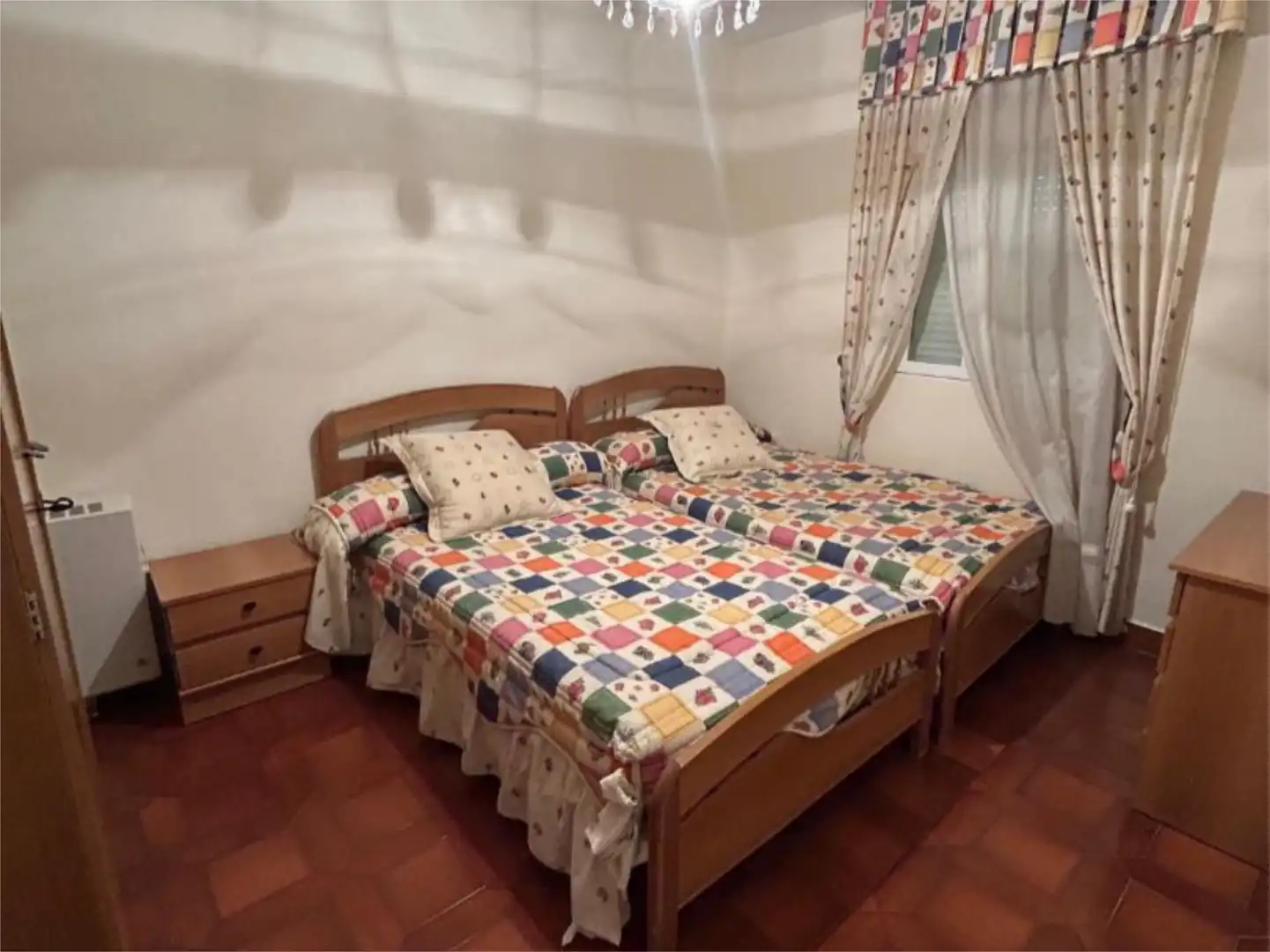 Schlafzimmer von Einfamilien-Reihenhaus zum Verkauf in Valdepeñas de Jaén mit Klimaanlage, Heizung und Terrasse