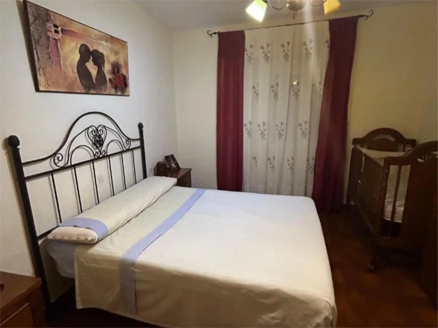 Schlafzimmer von Einfamilien-Reihenhaus zum Verkauf in Valdepeñas de Jaén mit Klimaanlage, Heizung und Terrasse