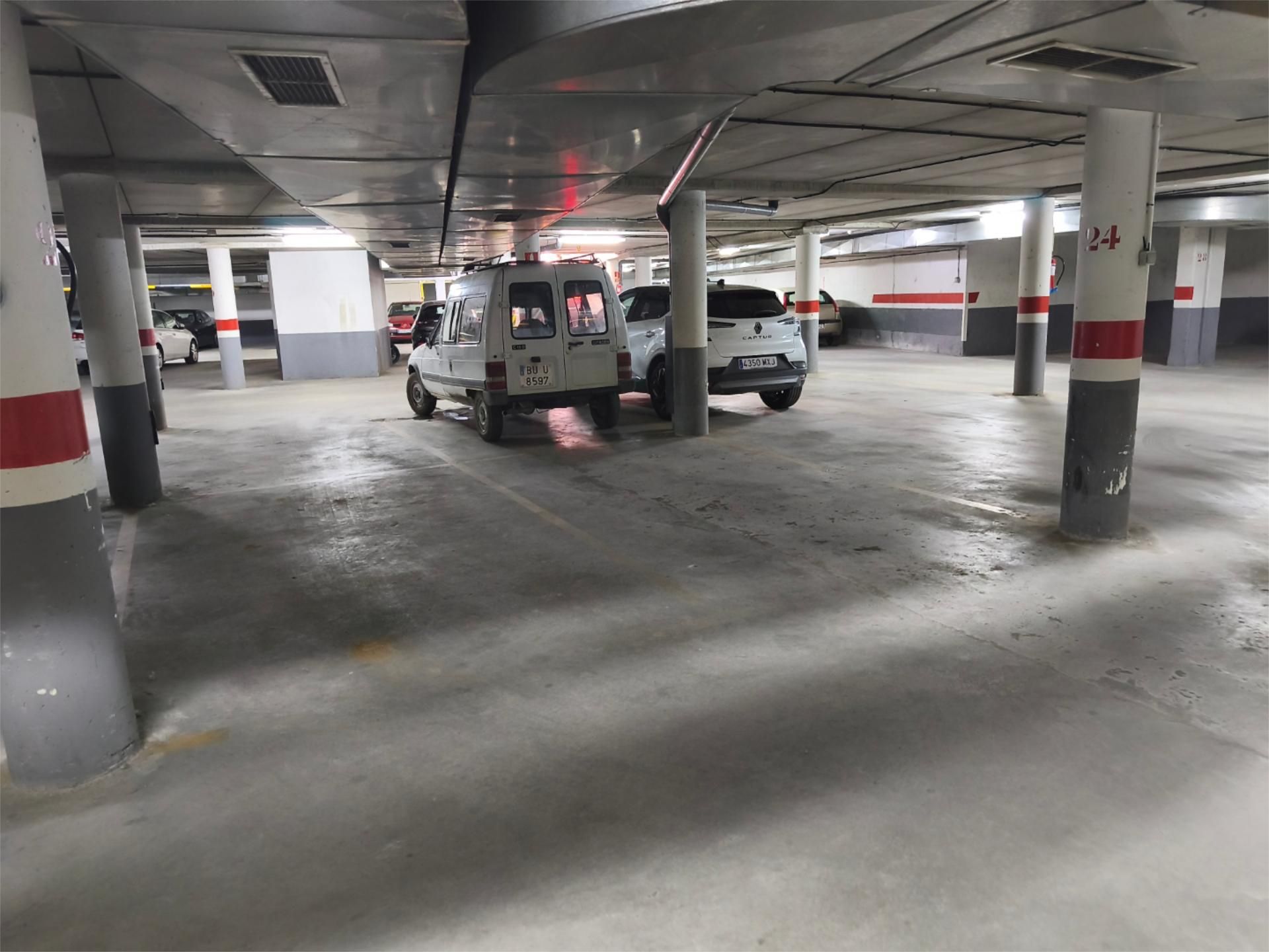 Garaje de alquiler en Calle Hernán Cortés, 1, Santa Catalina - Ferial