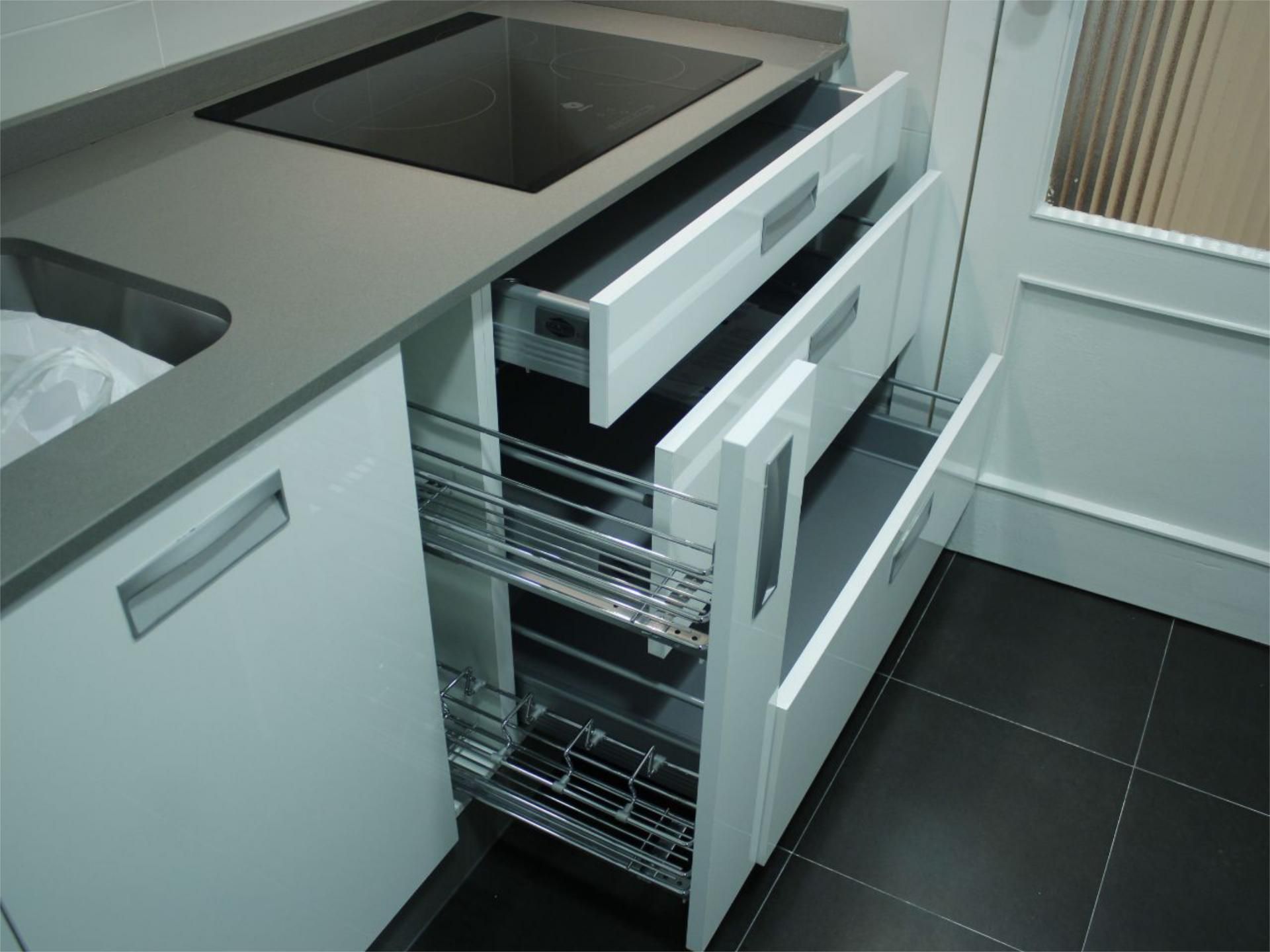 Kitchen of Flat to share in Vigo   with Heating, Parquet flooring and Furnished
