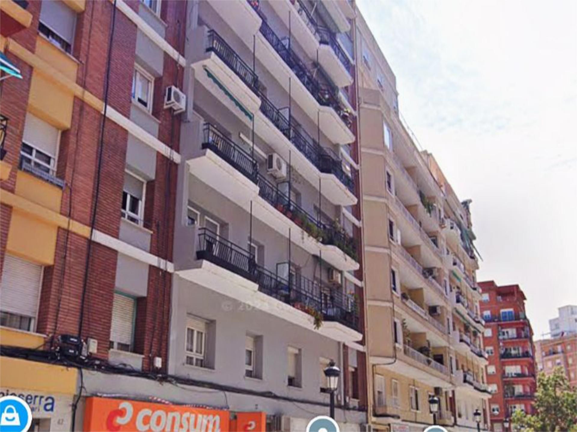 Vista exterior de Pis de lloguer en  Valencia Capital amb Aire condicionat i Moblat