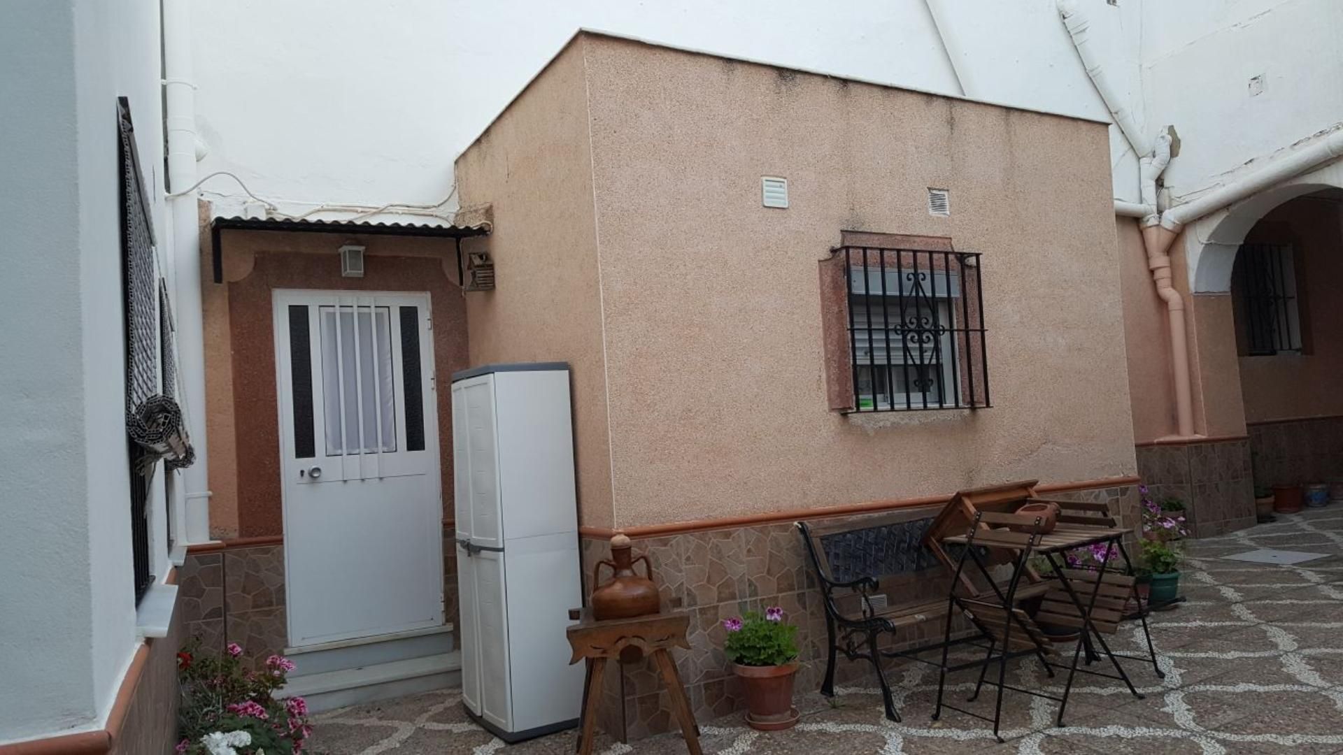 Jardí de Planta baixa de lloguer en Rota