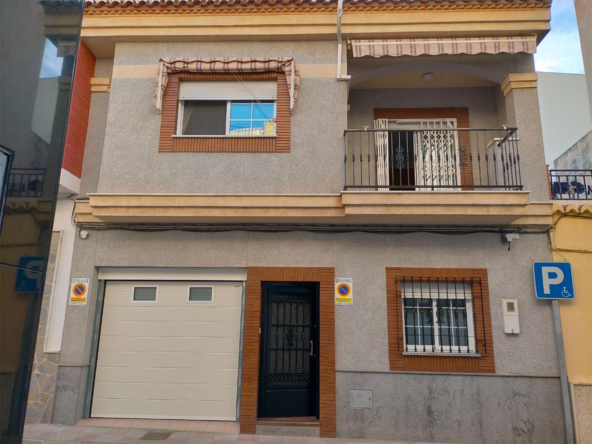 Exterior view of Single-family semi-detached for sale in Motril  with Air Conditioner, Heating and Terrace