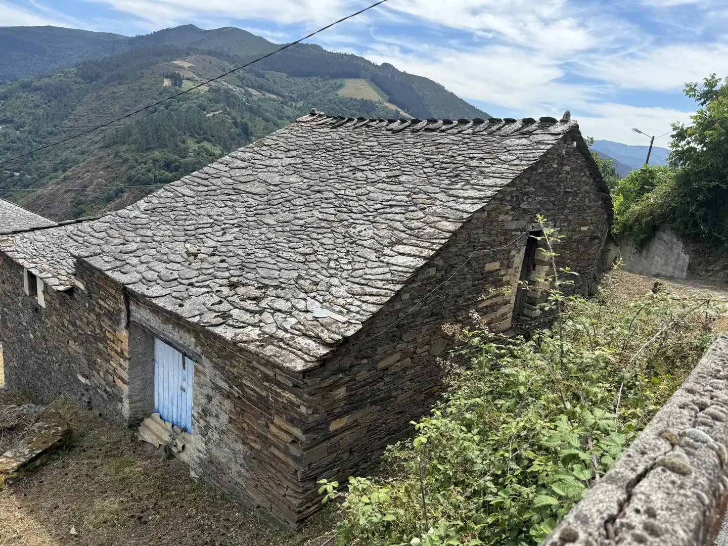 Pis en venda a Lugar Ouviaño-Pq Ouviñao, Negueira de Muñiz Vista exterior de Pis en venda en Negueira de Muñiz amb Jardí privat