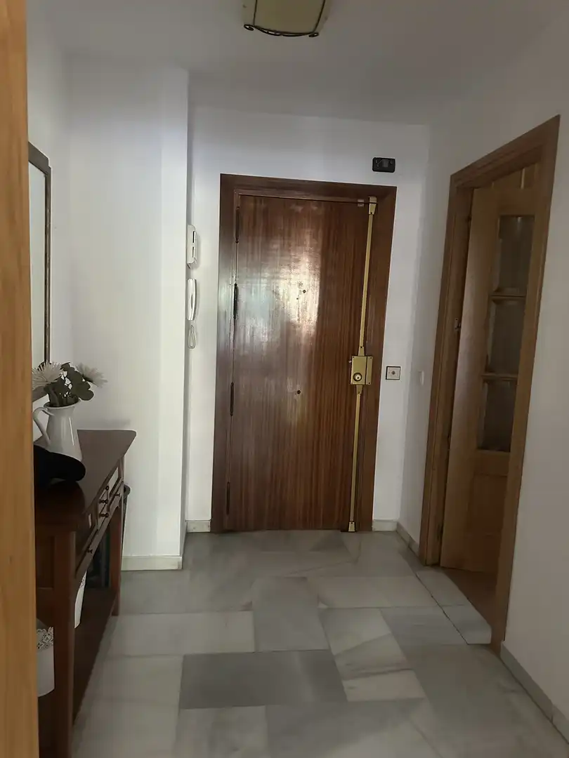 Piso en venta en Calle Salvador Allende, 31, La Carihuela - Los Nidos Piso en venta en Torremolinos con Aire acondicionado, Trastero y Amueblado