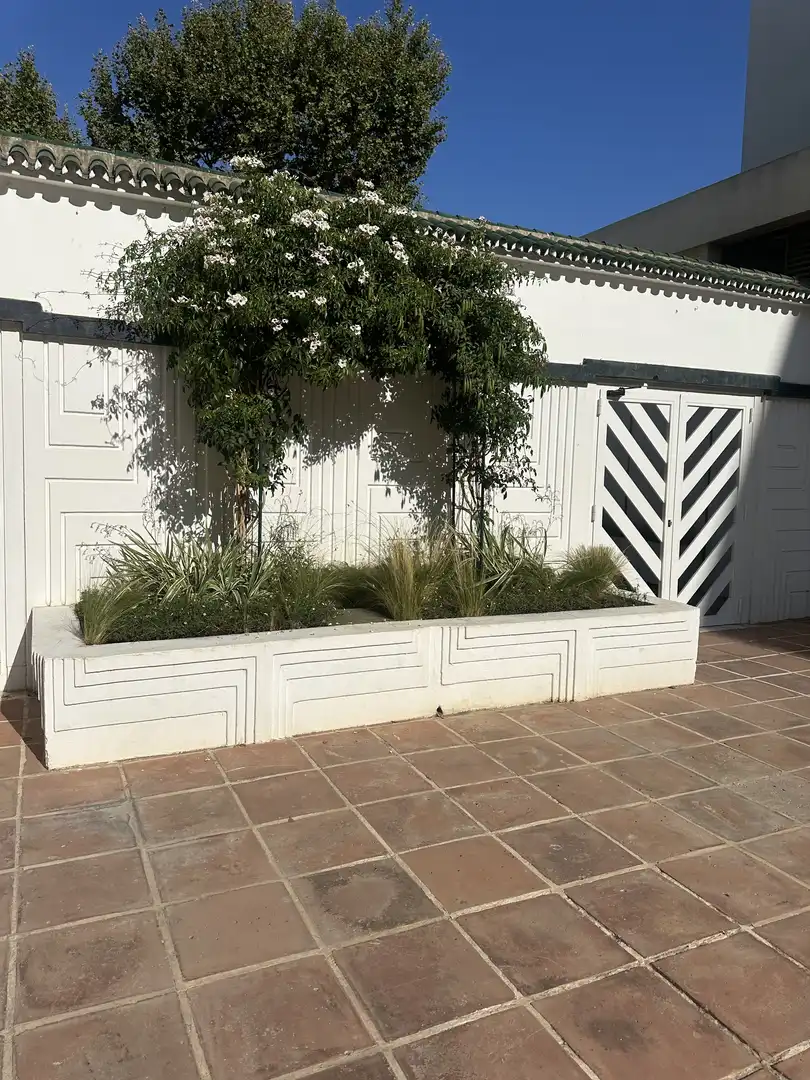 Piso en venta en Calle Salvador Allende, 31, La Carihuela - Los Nidos Jardín de Piso en venta en Torremolinos con Aire acondicionado, Trastero y Amueblado