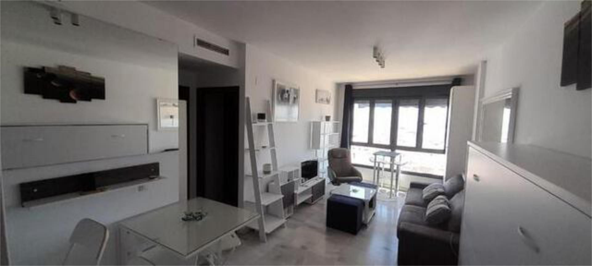 Sala d'estar de Apartament de lloguer en El Puerto de Santa María amb Calefacció i Moblat