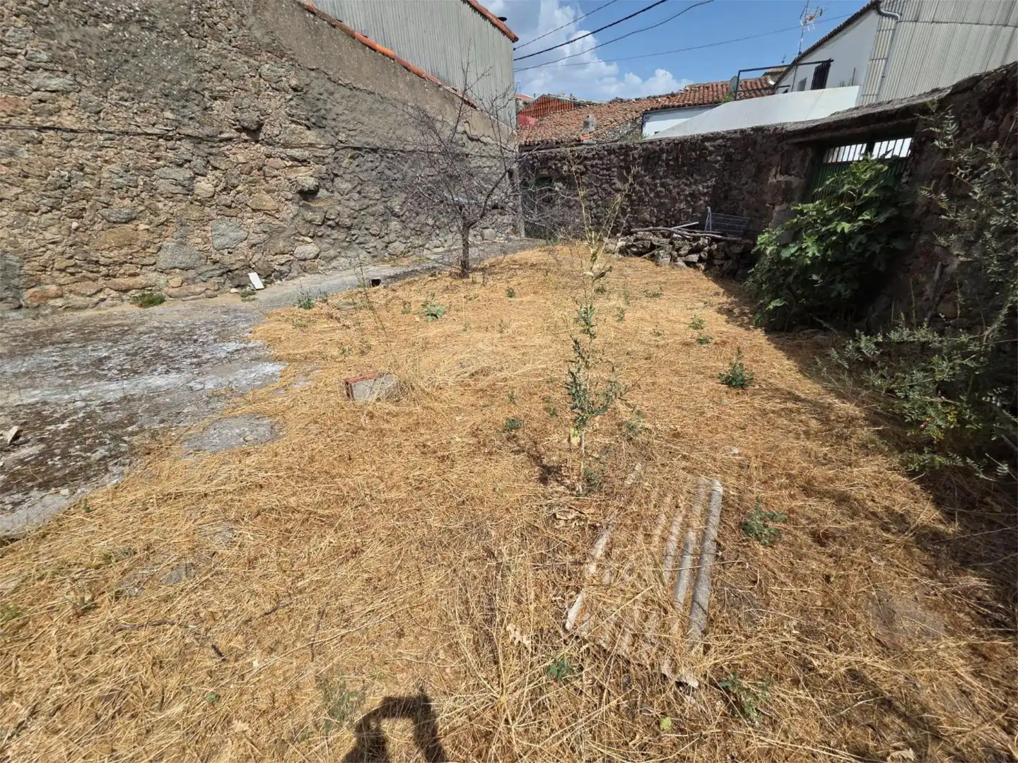 Finca rústica en venta en Calle Abajo, 2, Sanchotello Finca rústica en venta en Sanchotello con Jardín privado y Amueblado