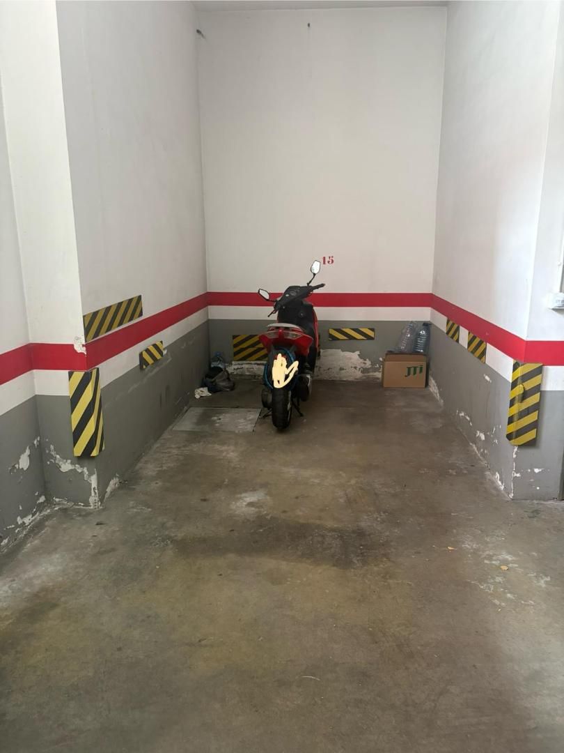 Parking of Garage to rent in Ferrol