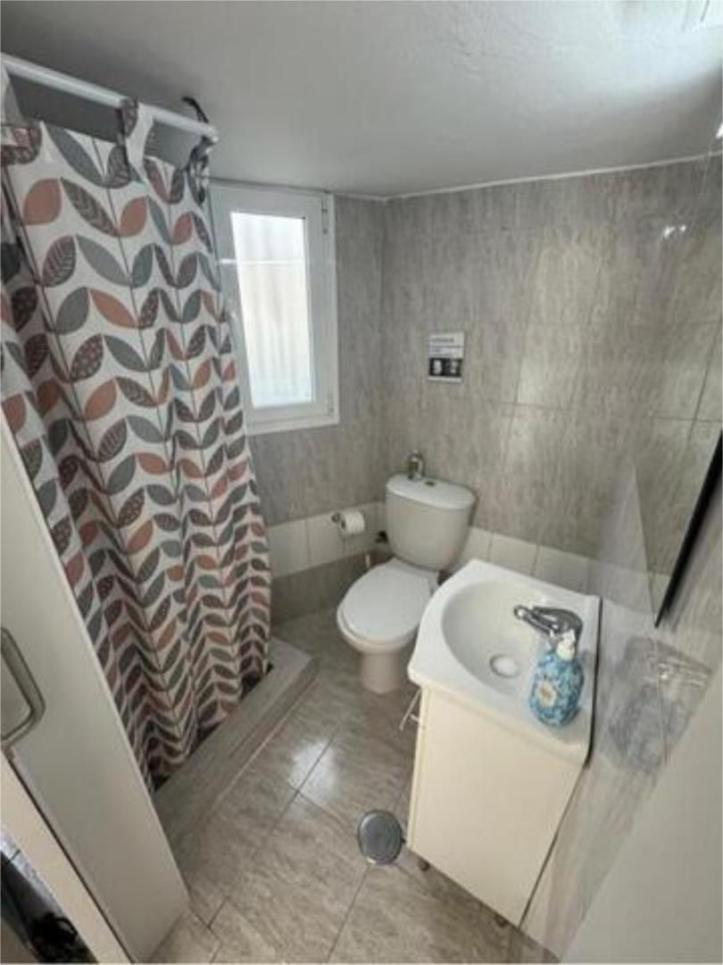 Bathroom of Flat to rent in Telde  with Furnished