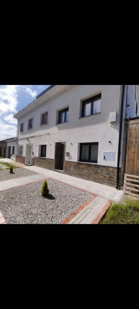 Exterior view of Single-family semi-detached for sale in Siero  with Terrace and Balcony