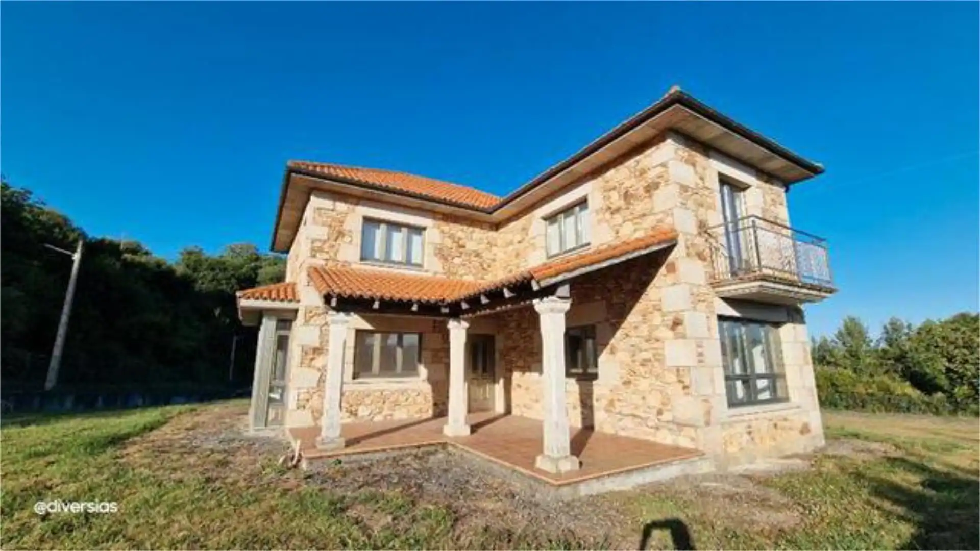 Casa adosada en venta en Pontedeume Vista exterior de Casa adosada en venta en Pontedeume