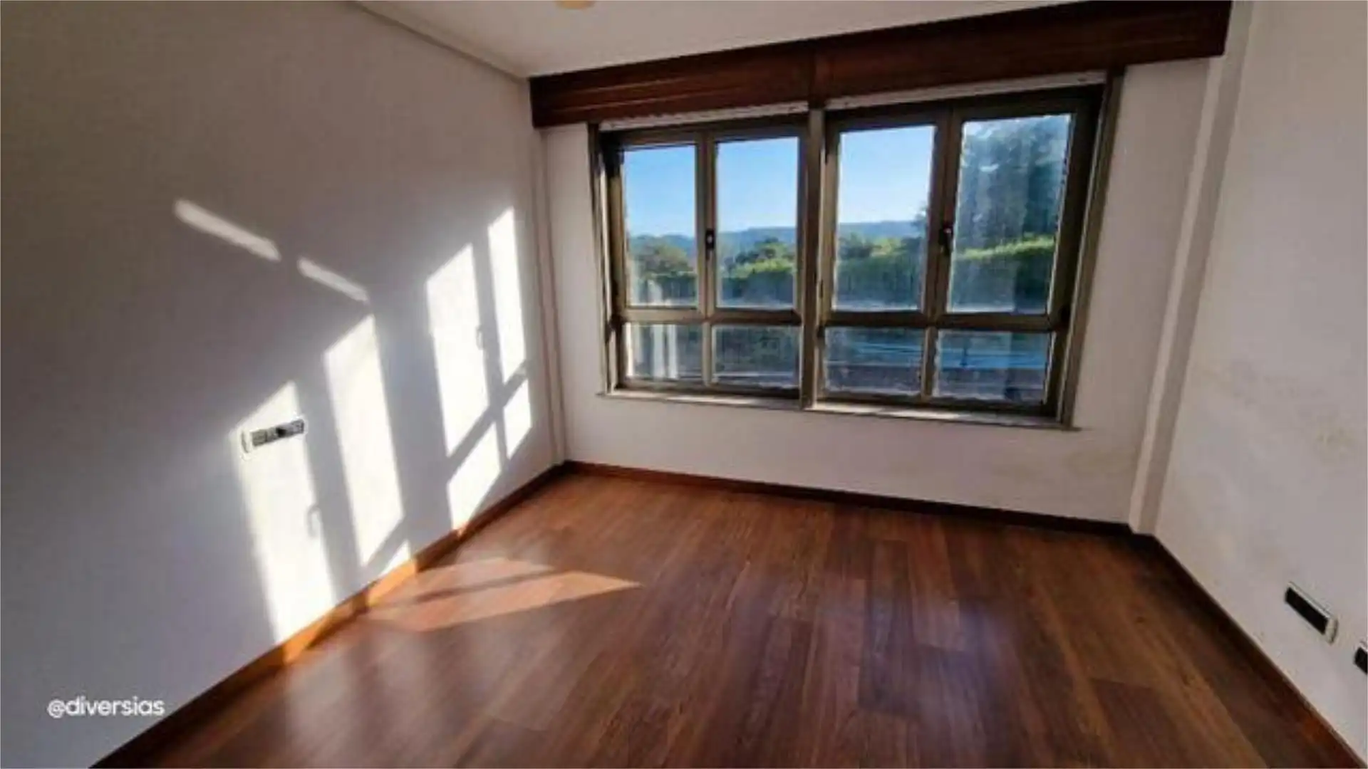 Casa adosada en venta en Pontedeume Habitación de Casa adosada en venta en Pontedeume