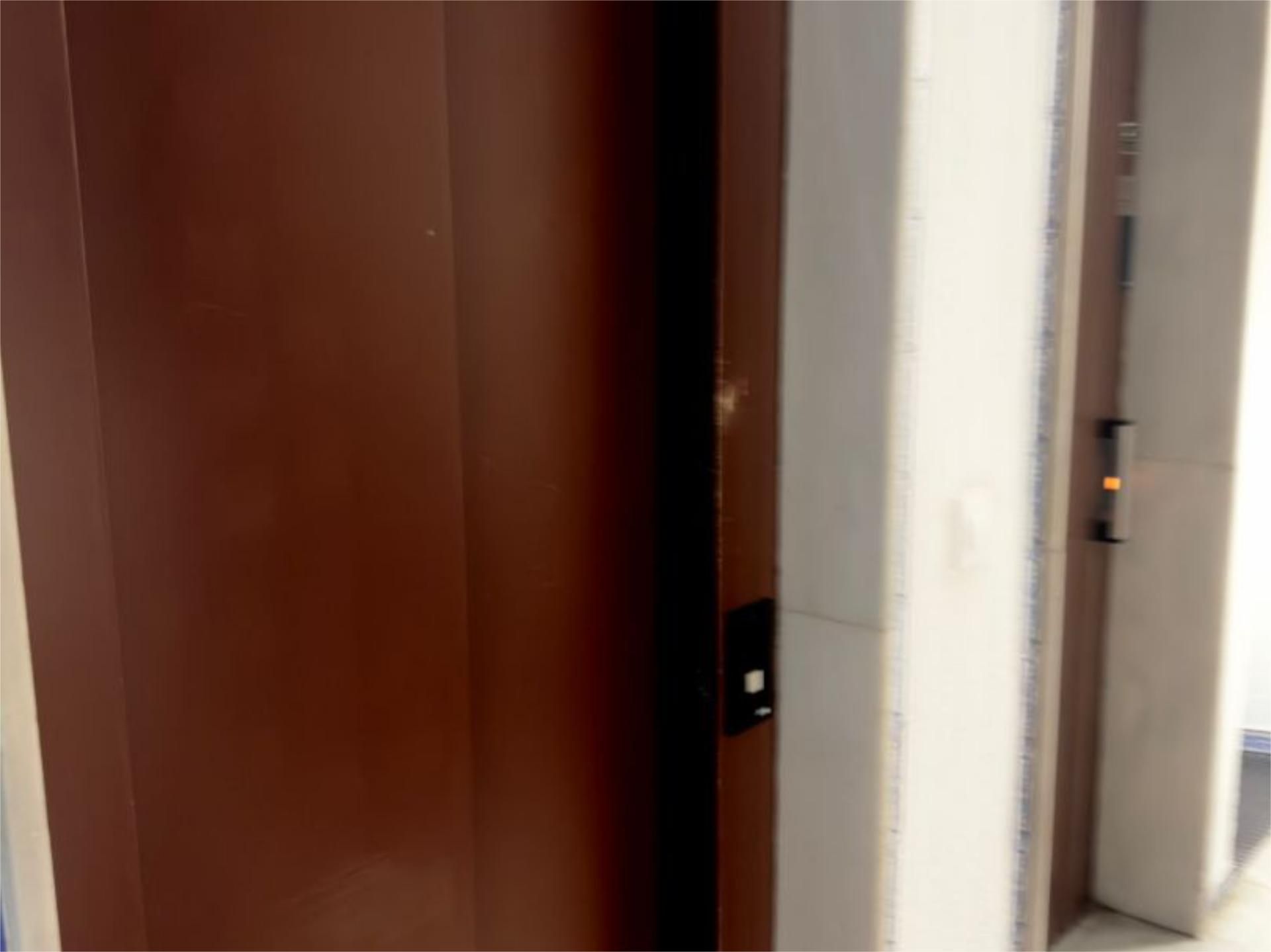 Exterior view of Flat to rent in  Sevilla Capital  with Air Conditioner and Terrace
