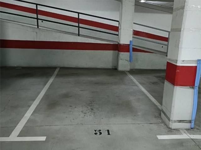 Garaje en Venta en Calle Antonio Vázquez, 54 en La Lastra