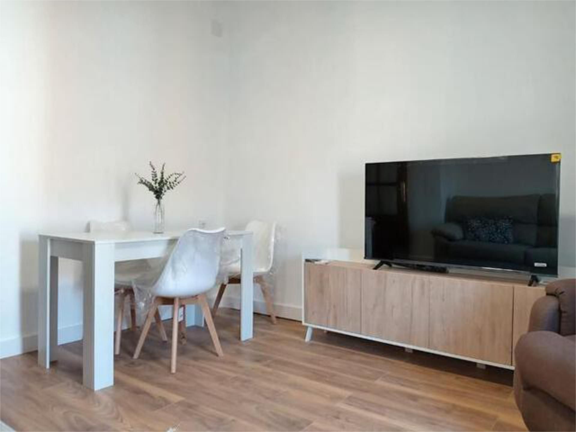Living room of Flat to rent in Linares  with Terrace and Furnished