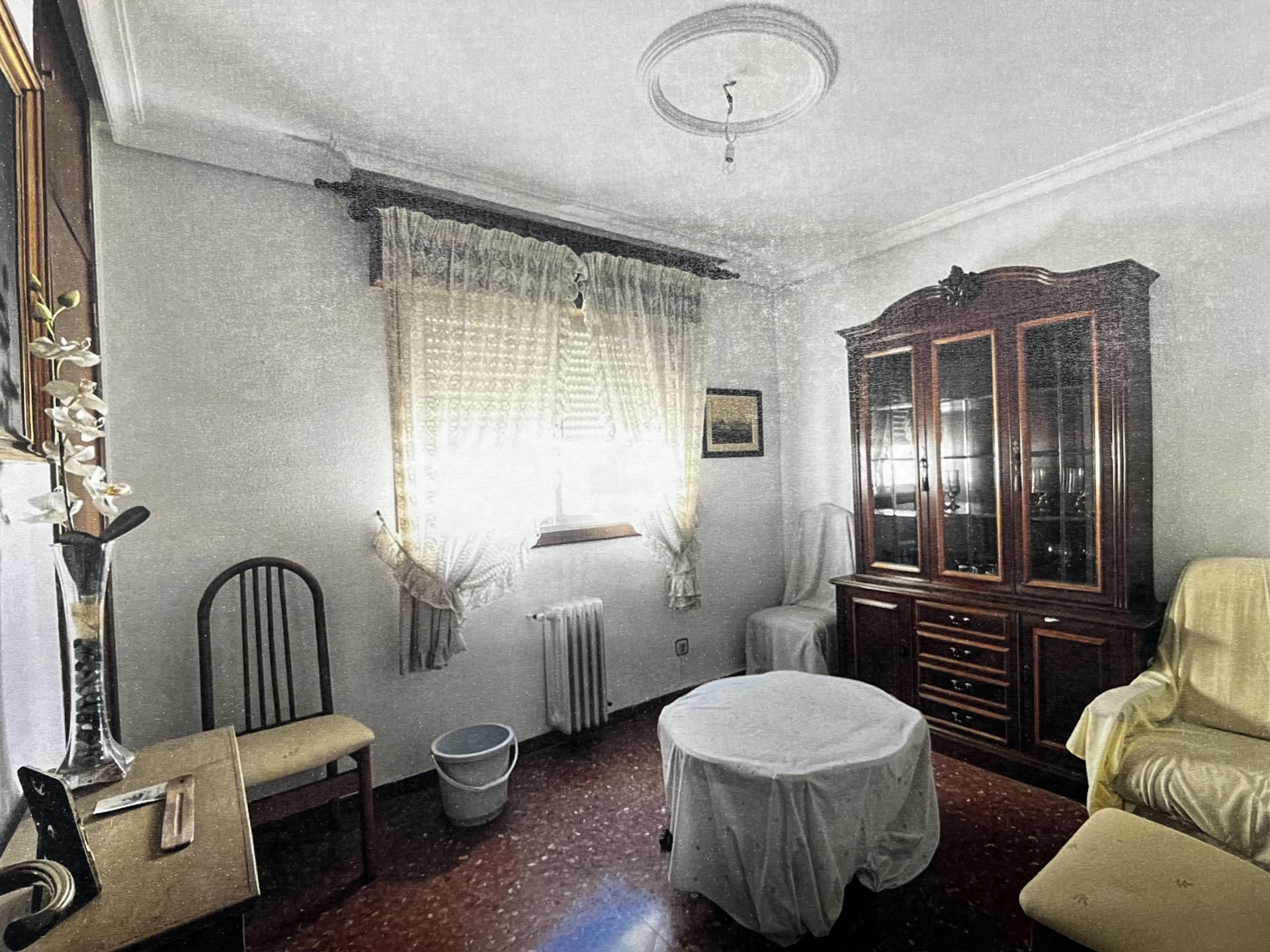 Dining room of Flat for sale in Linares  with Air Conditioner, Heating and Parquet flooring