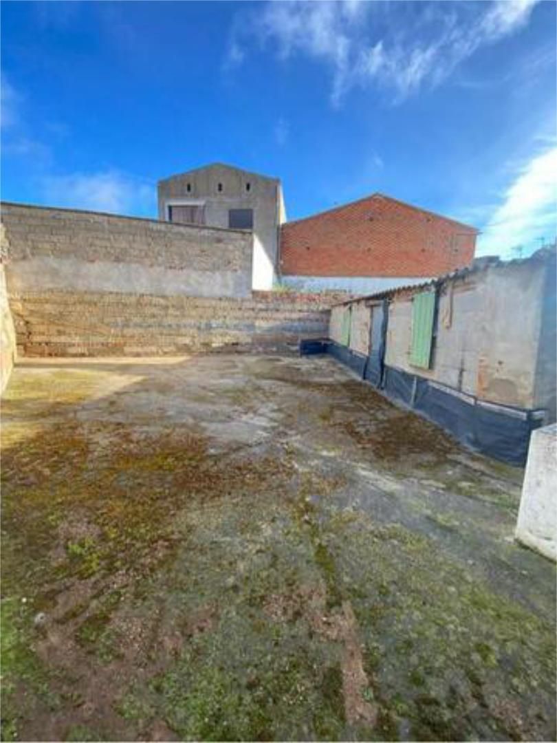 Casa o xalet en venda en Zorita amb Jardí privat, Terrassa i Traster