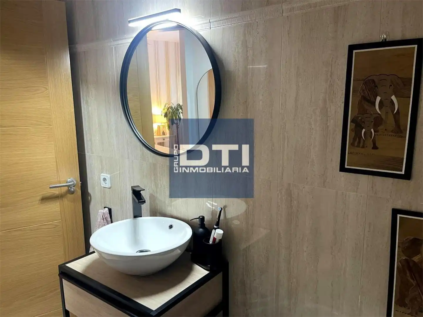 Flat for sale in Calle Castilla, 10, Pescadería Bathroom of Flat for sale in Huelva Capital with Air Conditioner