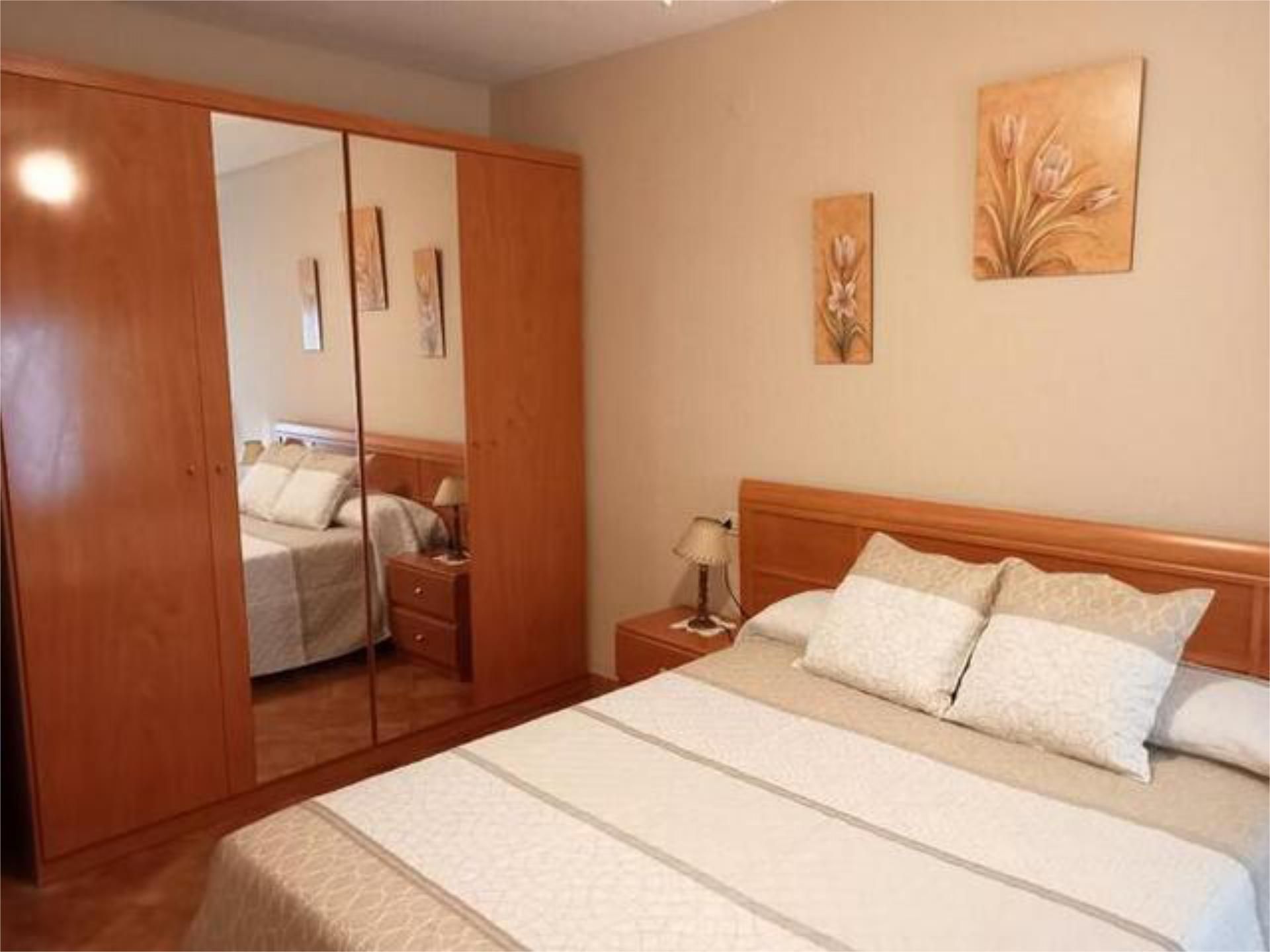 Bedroom of Apartment to rent in Linares