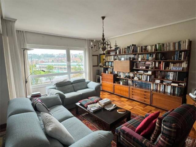 Piso en Venta en Bizkerre Kalea, 24 en Polígono Rojo - Aldapa