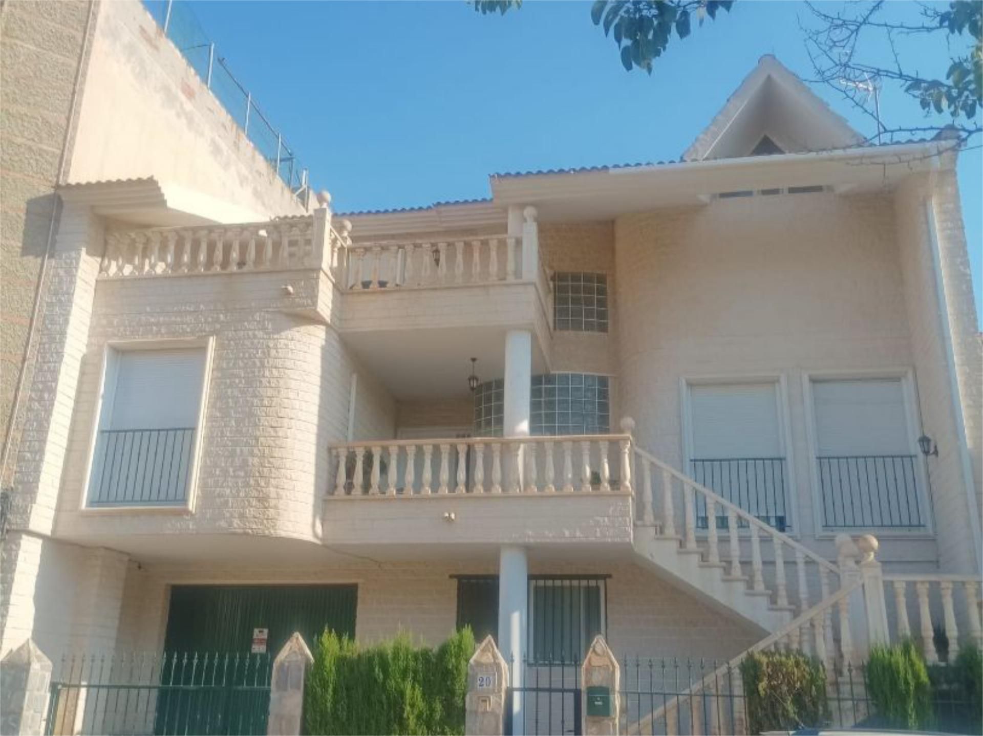 Casa adosada en venda a Calle Calderón de la Barca, 20, Alberca Vista exterior de Casa adosada en venda en Murcia Capital amb Aire condicionat, Calefacció i Jardí privat