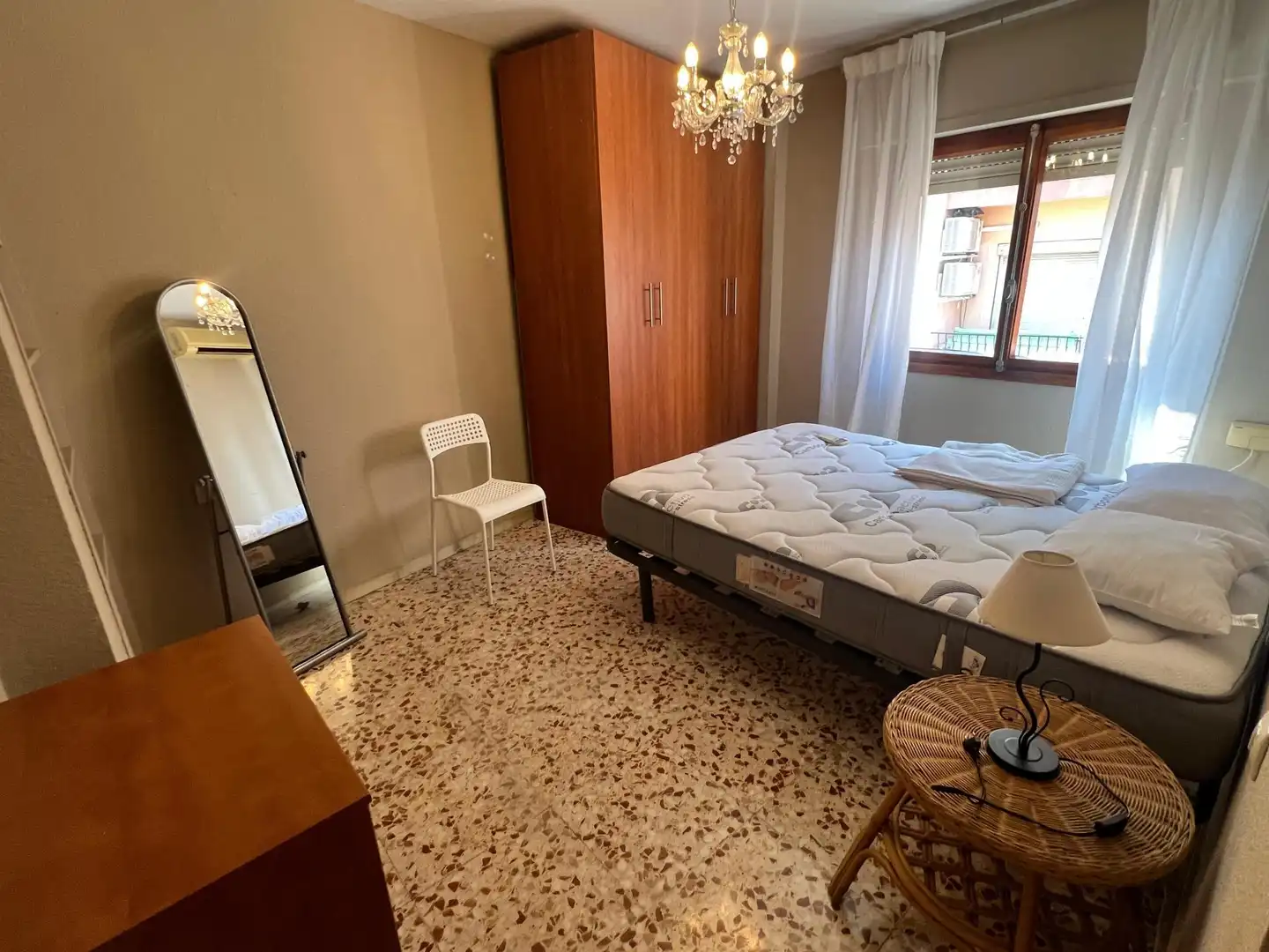 Schlafzimmer von Wohnung zur Miete in  Almería Capital mit Klimaanlage und Balkon
