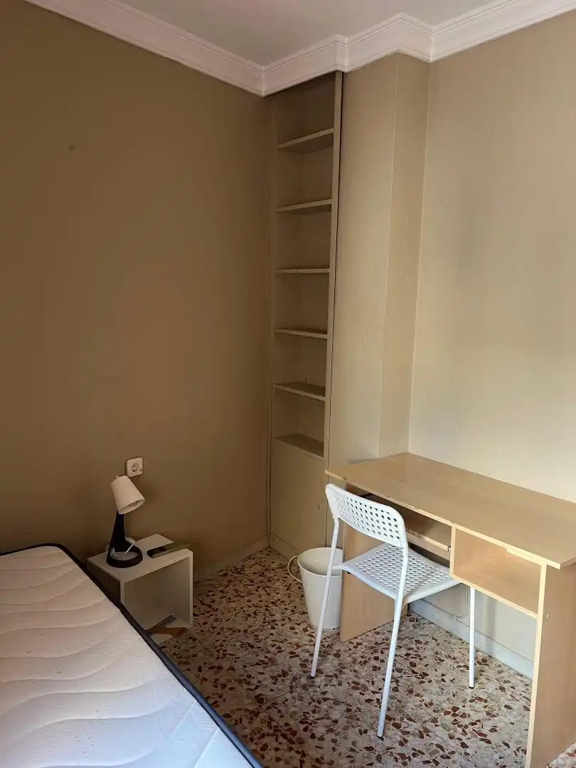 Schlafzimmer von Wohnung zur Miete in  Almería Capital mit Klimaanlage und Balkon