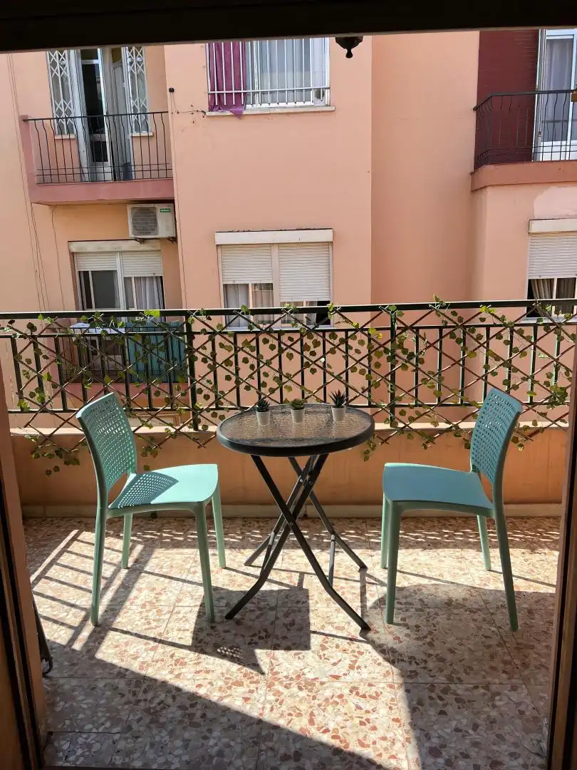 Terrasse von Wohnung zur Miete in  Almería Capital mit Klimaanlage und Balkon