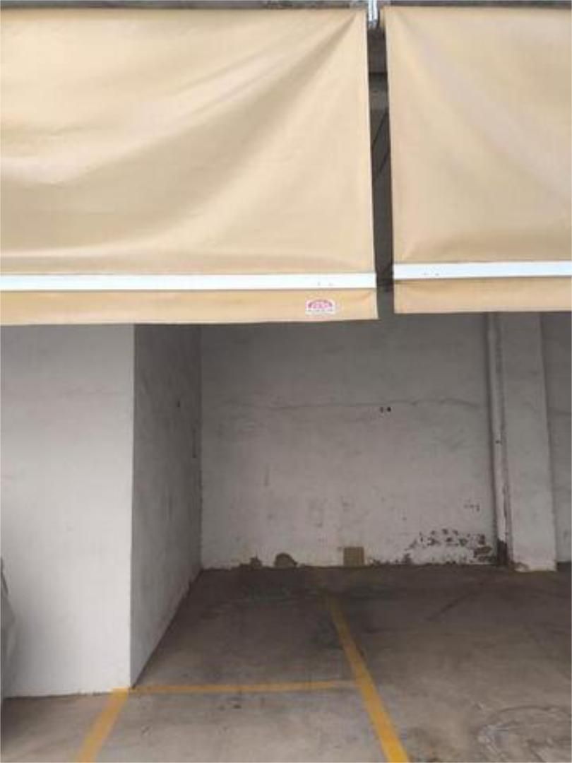 Garage to rent in  Sevilla Capital