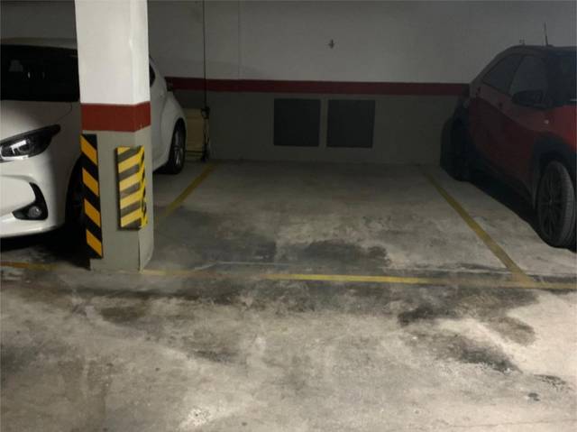 Garaje en Venta en Carrer de Can Fonoll, 33 en Ciudad Jardín