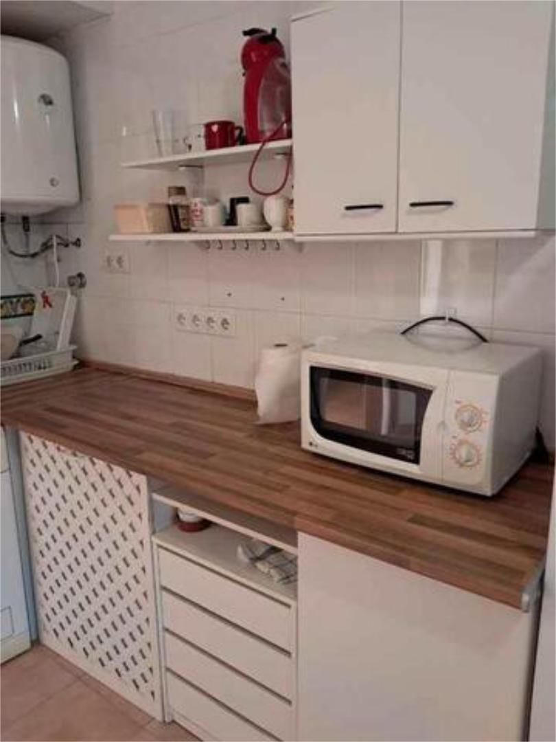 Cuina de Apartament de lloguer en Los Alcázares amb Piscina