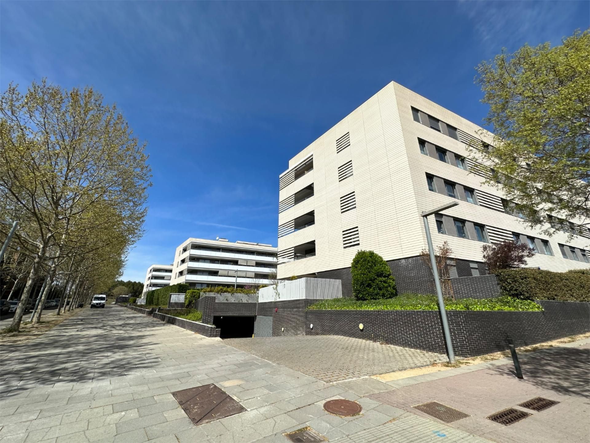 Exterior view of Flat to rent in Sant Cugat del Vallès  with Air Conditioner, Heating and Private garden