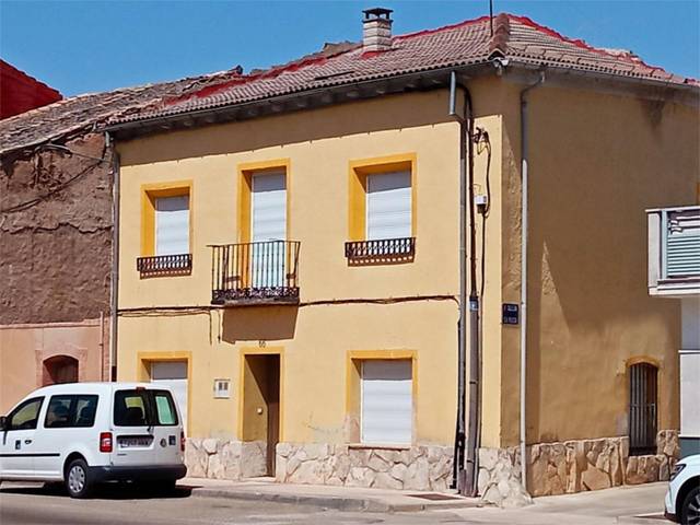 Casa adosada en Venta en Calle Real, 66 en Pesquera de Duero