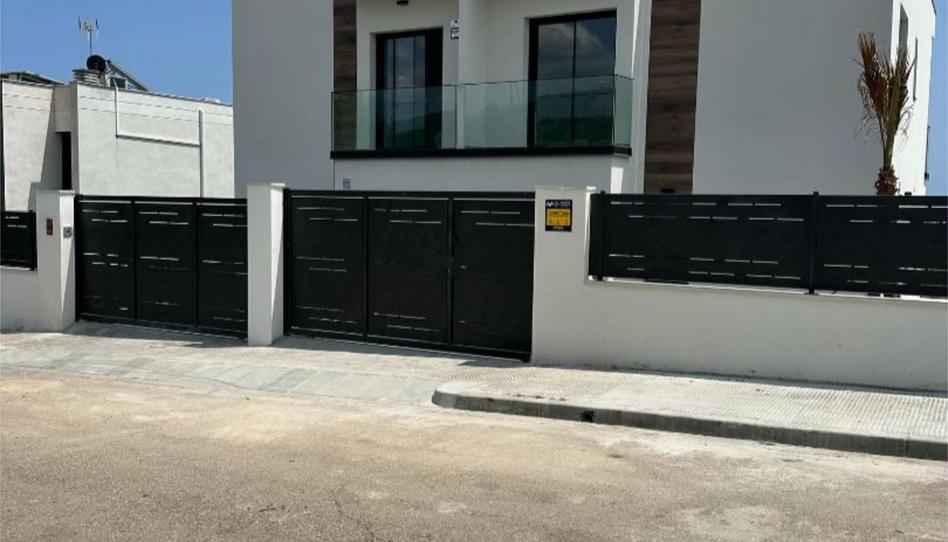 Photo 1 of House or chalet for sale in Carrer de Maria Aurèlia de Capmany, 18, Cunit Residencial, Tarragona