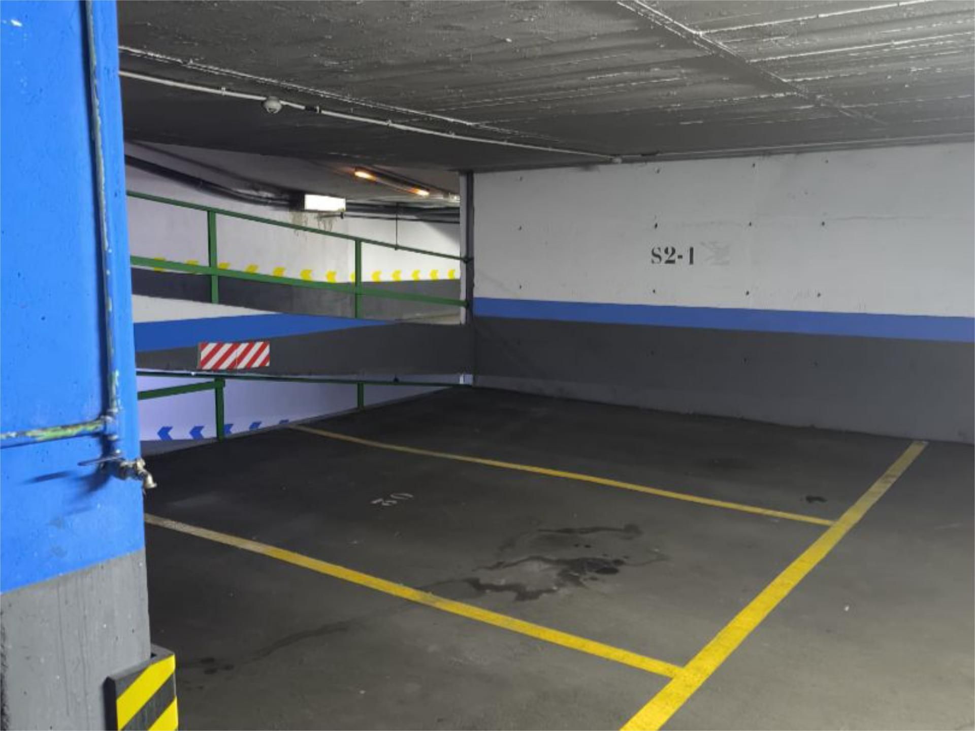 Parking of Garage for sale in  Madrid Capital