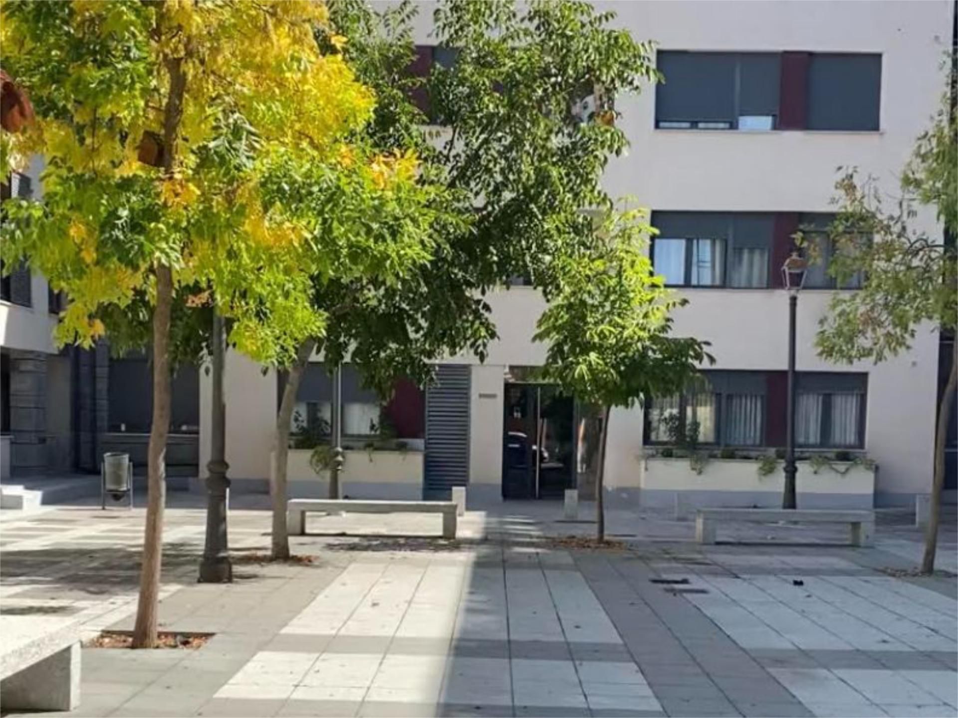 Vista exterior de Pis de lloguer en Toro amb Calefacció, Parquet i Moblat