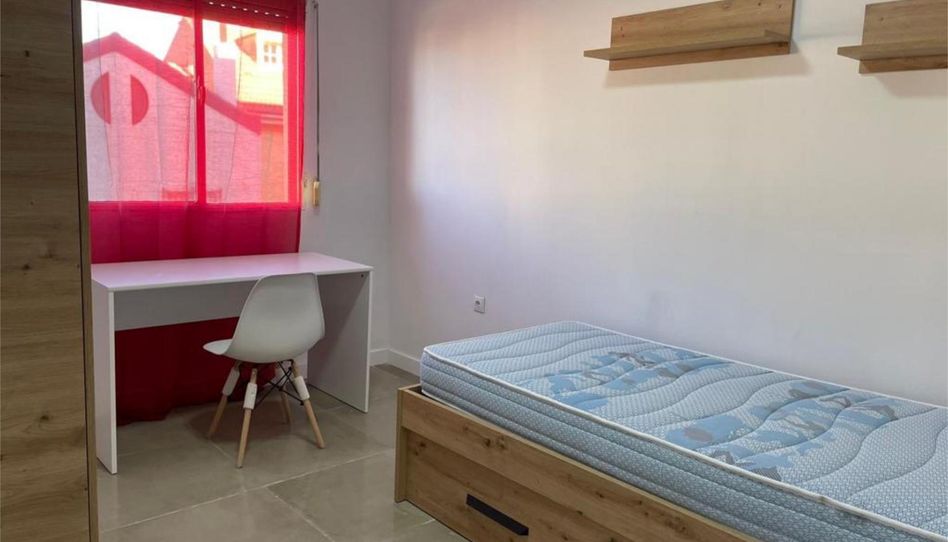 Habitación en Calle Núñez de Balboa, 25, San Bartolomé - Millán de Priego, Jaén Capital - imagen 1 Foto 1 de Habitación en Calle Núñez de Balboa, 25, San Bartolomé - Millán de Priego, Jaén Capital