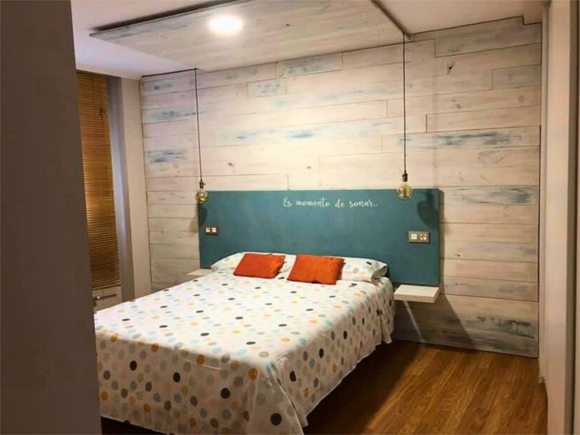 Dormitori de Apartament en venda en San Andrés del Rabanedo