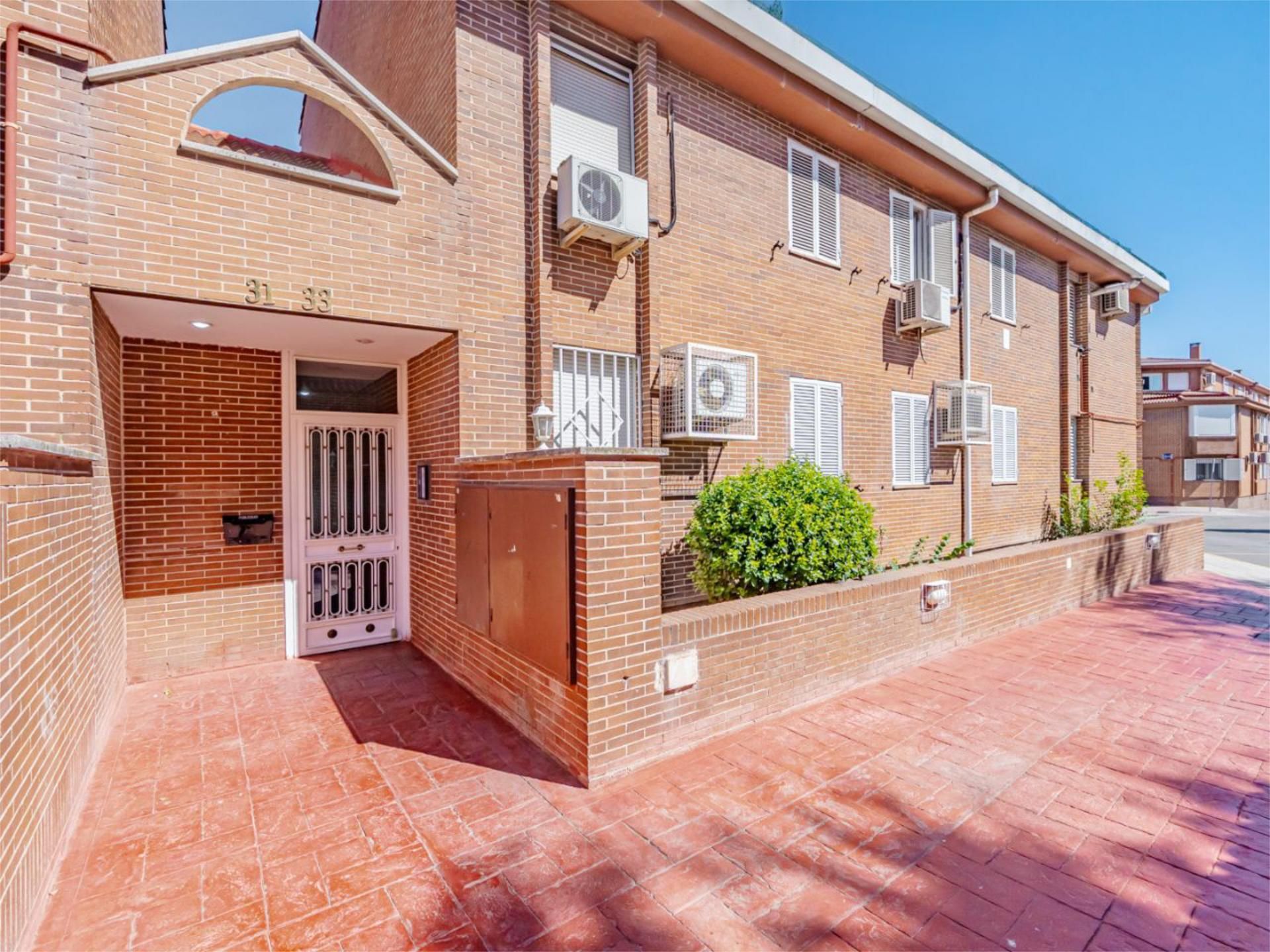 Exterior view of Flat for sale in San Martín de la Vega  with Air Conditioner