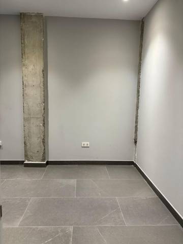 Local comercial en Alquiler en Calle Reina de los Ángeles, 15 en El Plantinar – Avda. La Paz - El Juncal