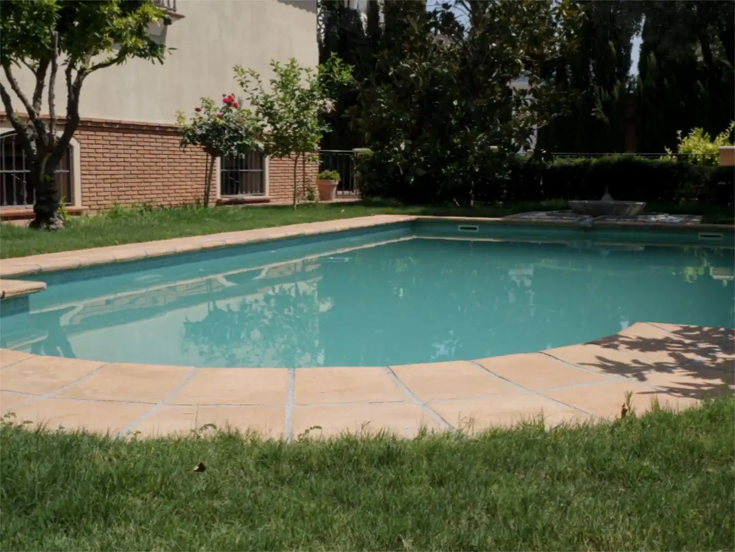 Houses for sale in Calle de las Cañas, 17, La Zubia Ciudad Swimming pool of Houses for sale in La Zubia with Terrace, Swimming Pool and Balcony