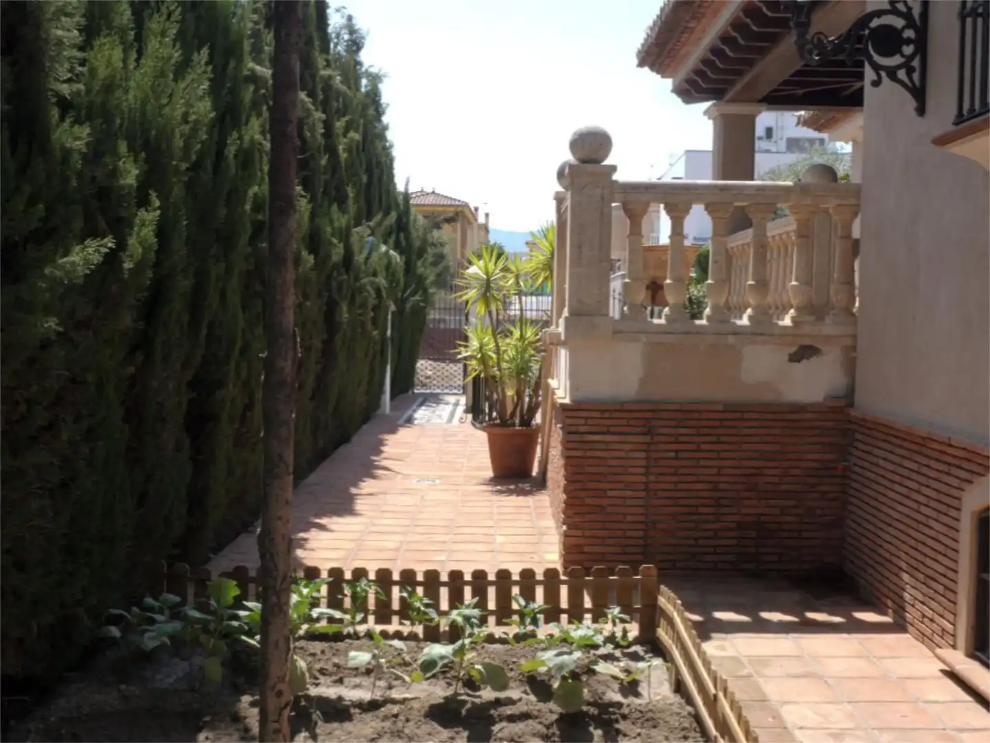 Houses for sale in Calle de las Cañas, 17, La Zubia Ciudad Garden of Houses for sale in La Zubia with Terrace, Swimming Pool and Balcony