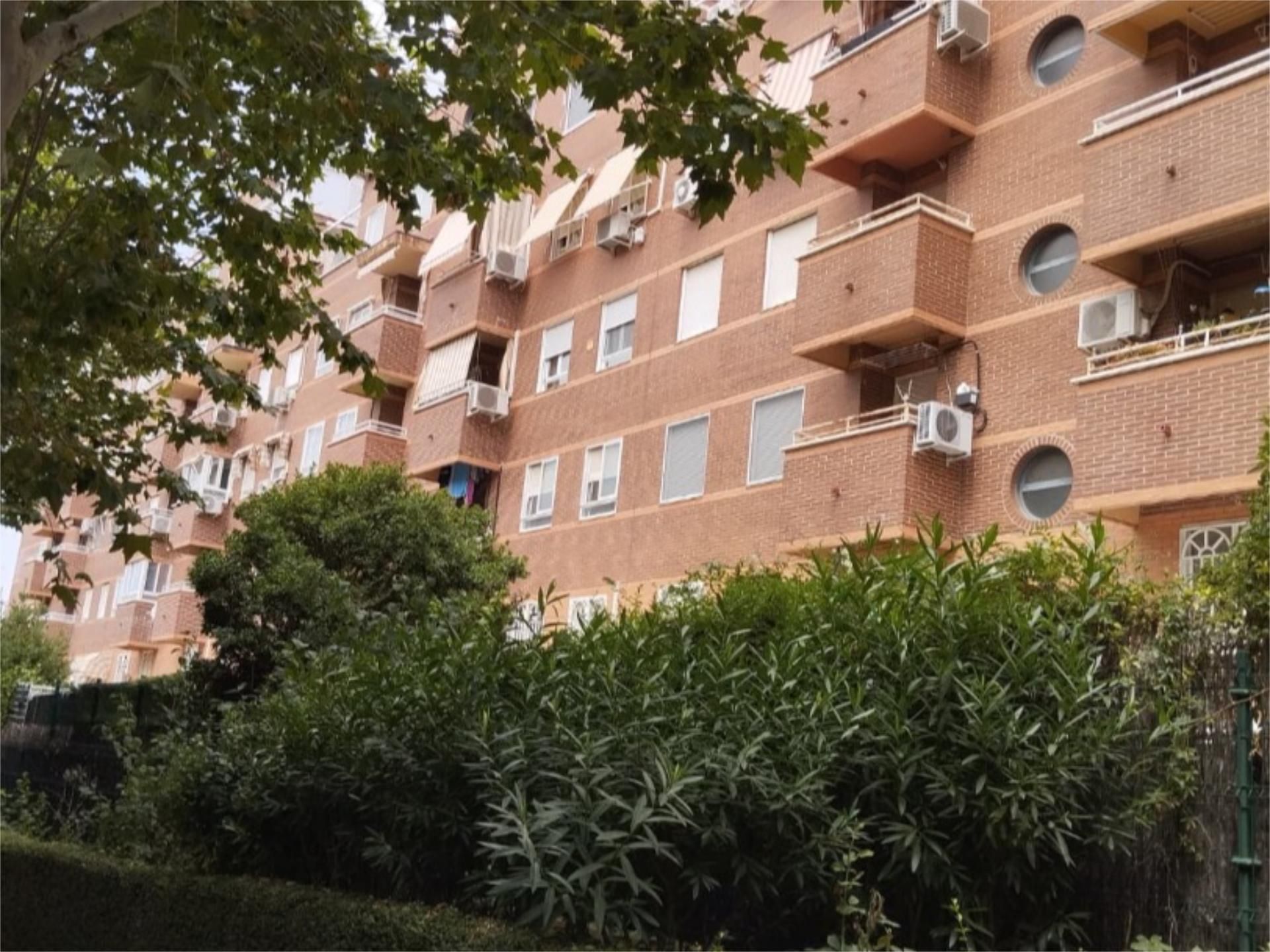 Exterior view of Flat for sale in Fuenlabrada  with Air Conditioner and Balcony