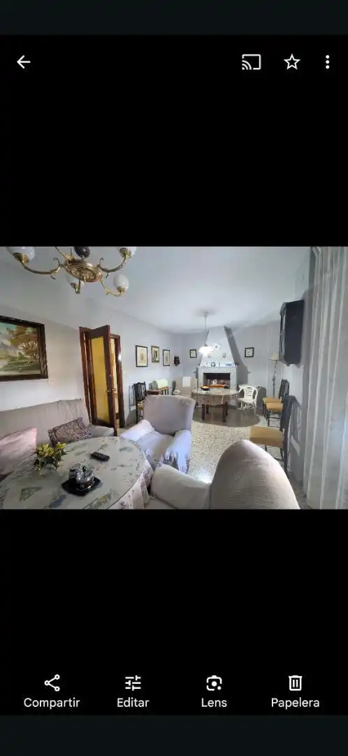 Casa adosada en venda a Calle la Redonda-A, Guadahortuna Sala d'estar de Casa adosada en venda en Guadahortuna amb Jardí privat, Terrassa i Traster