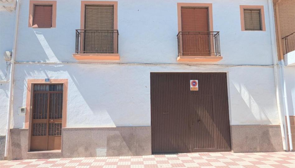 Single-family semi-detached for sale in Calle la Redonda-a, 6b, Guadahortuna, Granada - image 1 Photo 1 of Single-family semi-detached for sale in Calle la Redonda-a, 6b, Guadahortuna, Granada