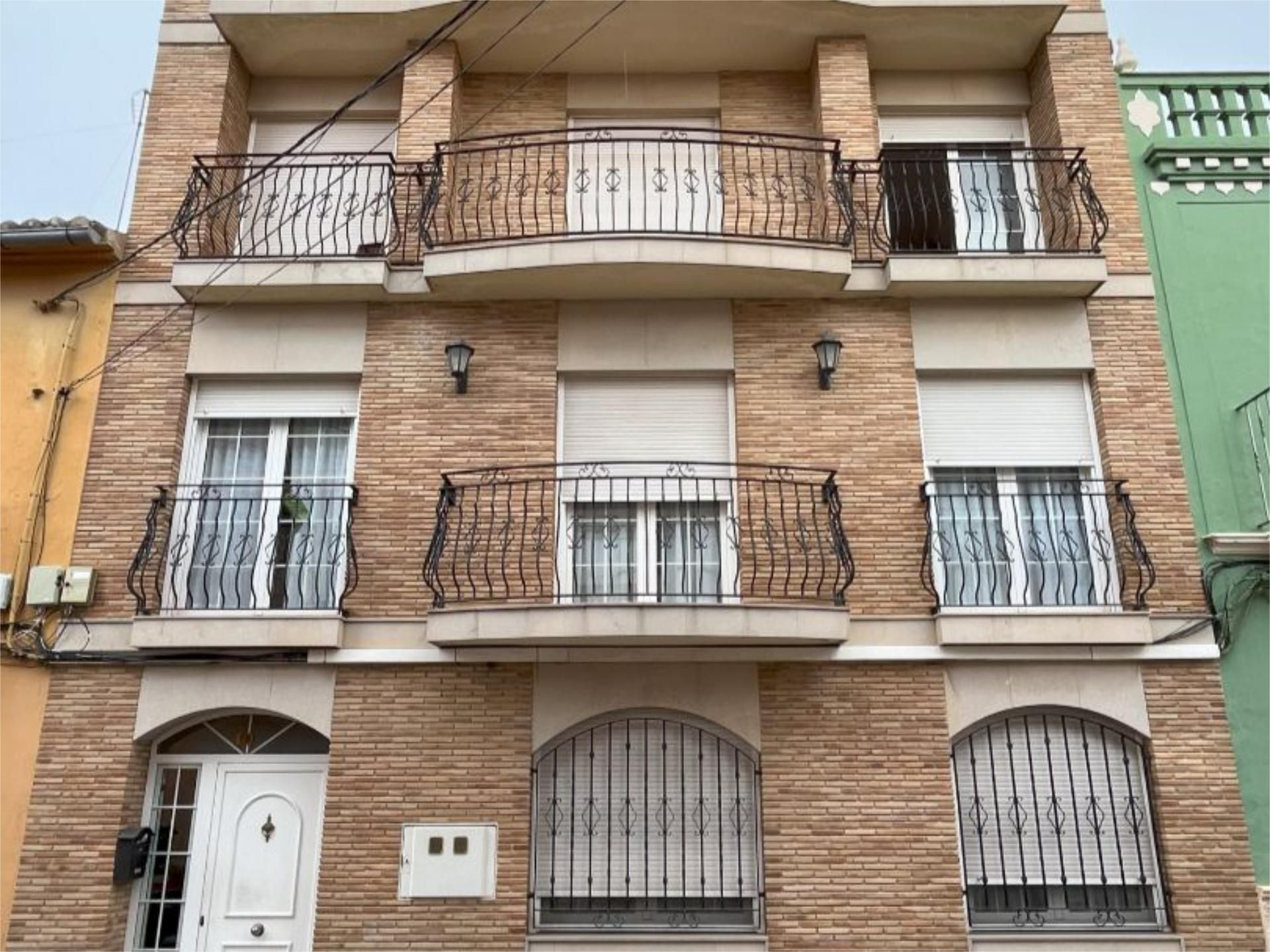 Vista exterior de Pis en venda en Llombai amb Aire condicionat, Terrassa i Traster